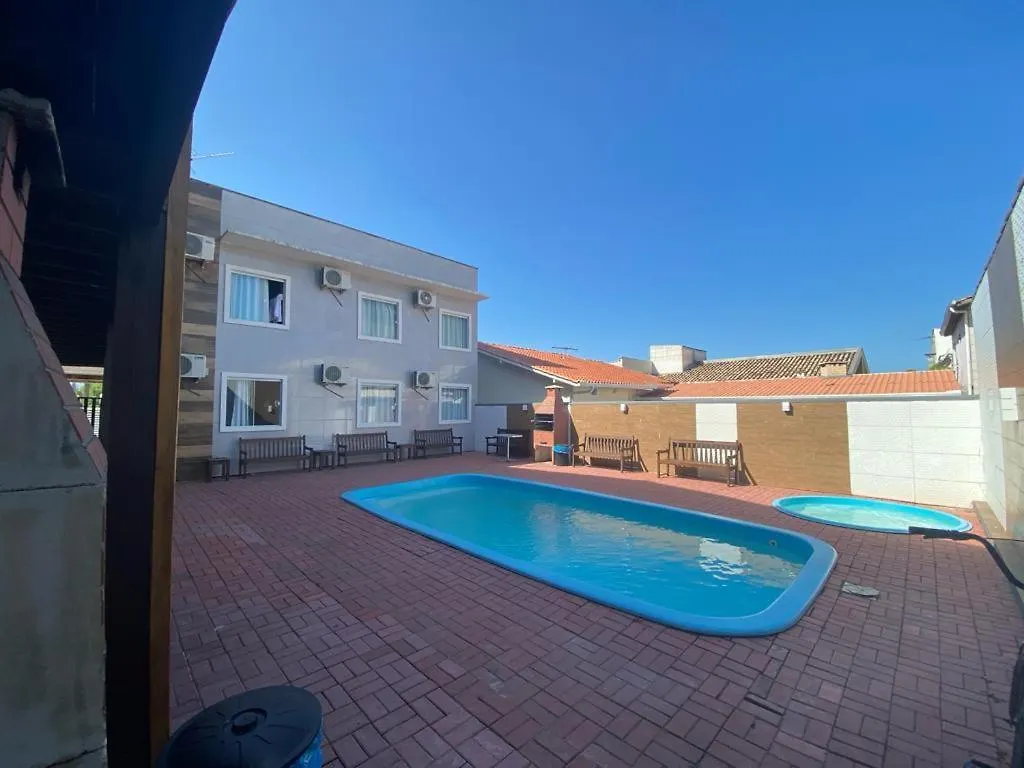 Disponivel Virada - Estúdios e suítes com piscina, ar, wifi e estacionamento - BRUNO KLEMTZ - Casa Olinda Porto Belo