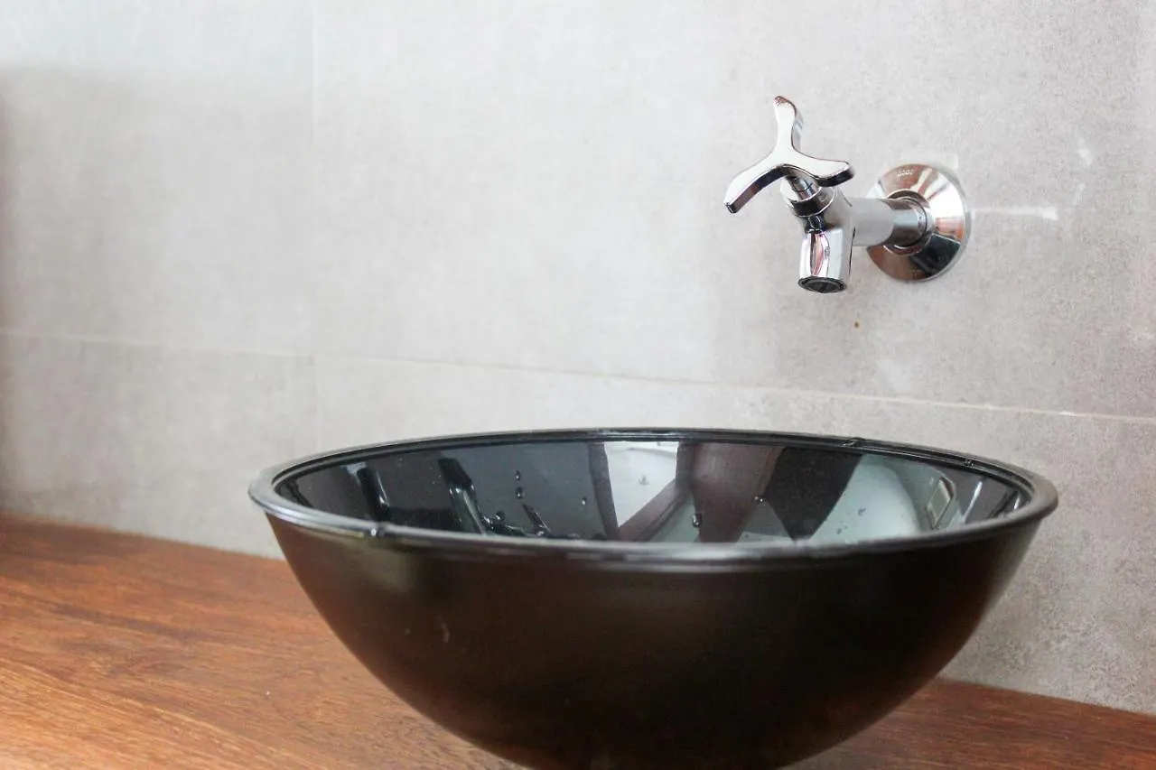Disponivel Virada - Estúdios e suítes com piscina, ar, wifi e estacionamento - BRUNO KLEMTZ - Casa Olinda Porto Belo